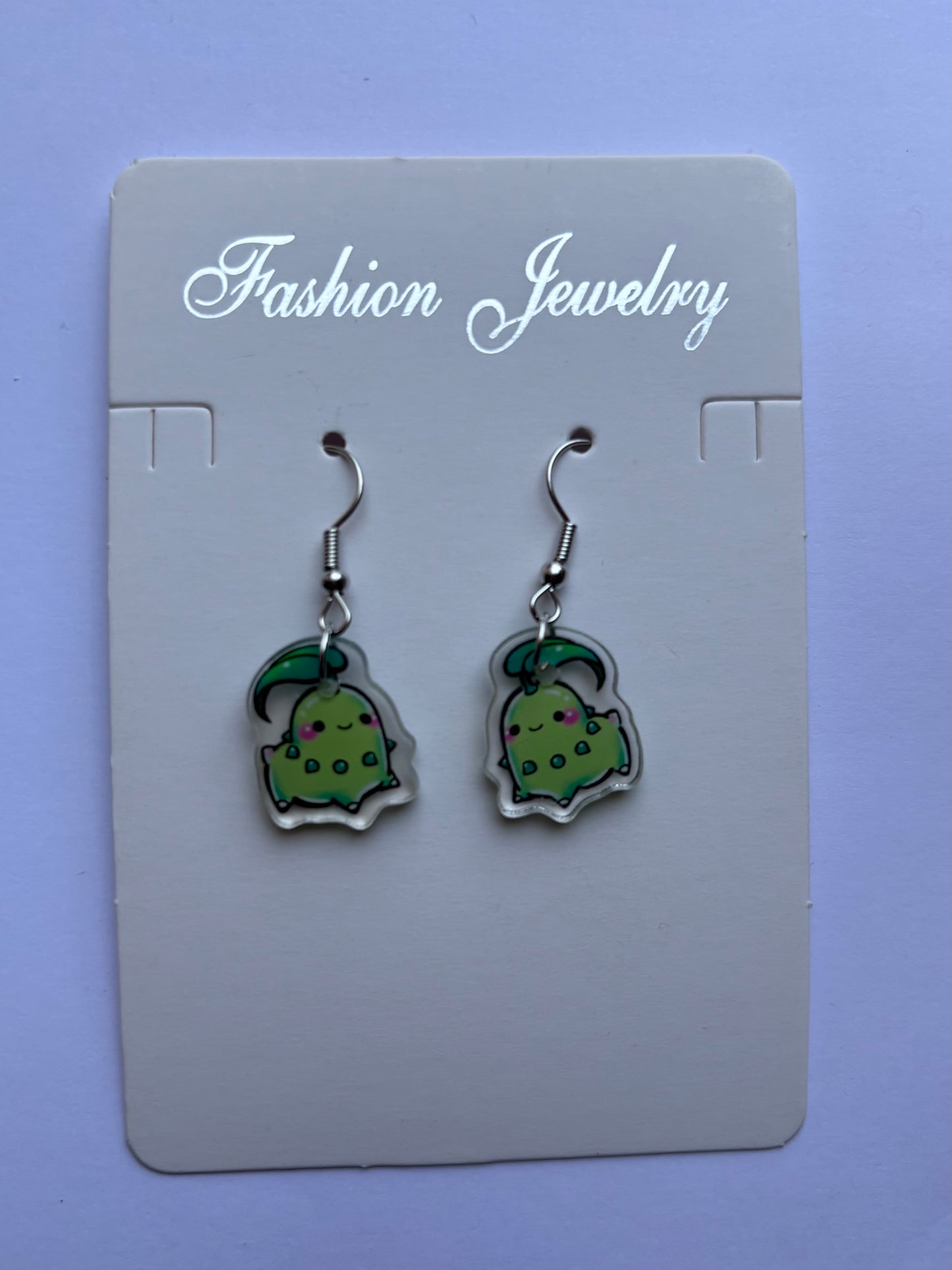 Grass type earrings
