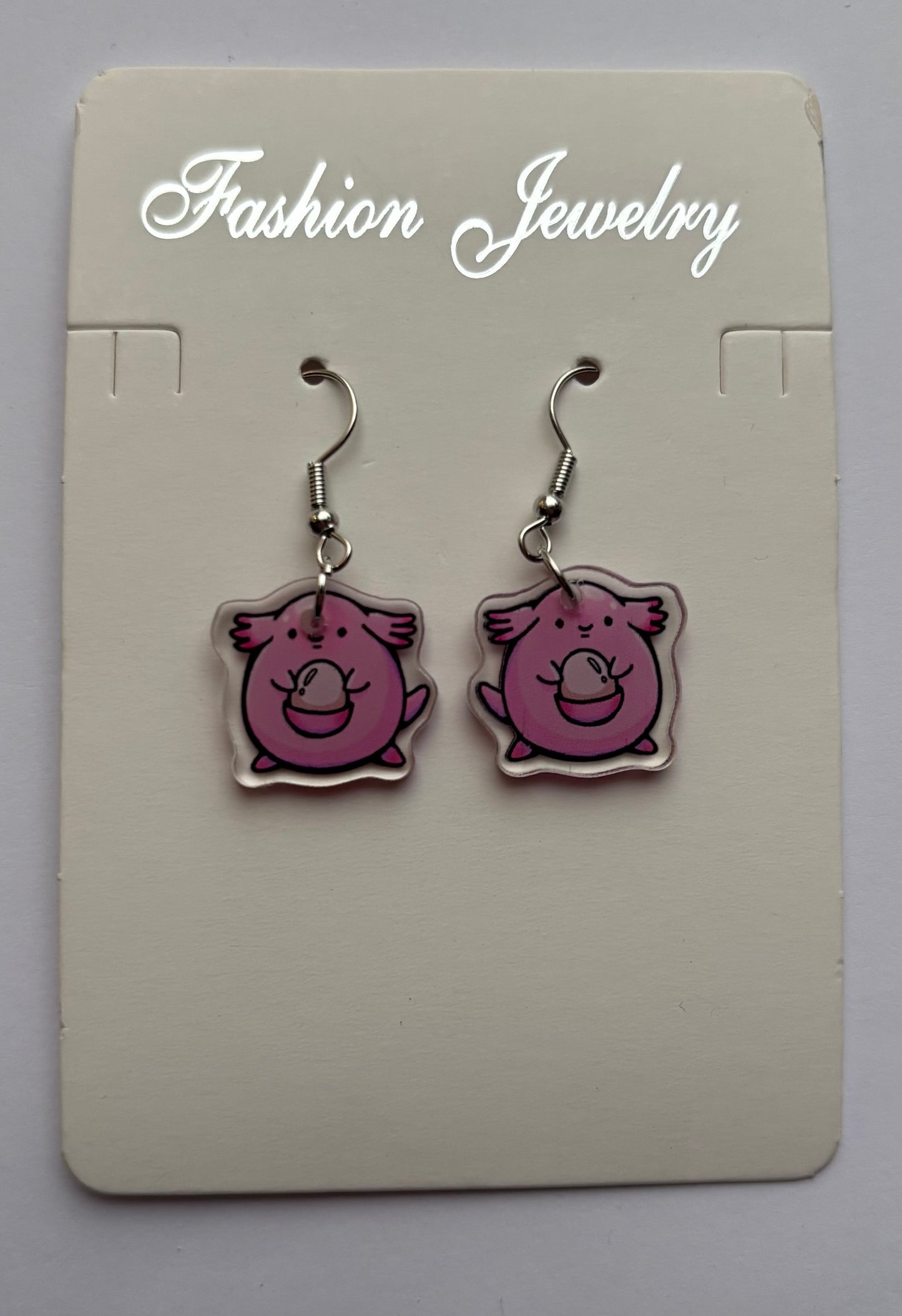 Cutesy poke earrings